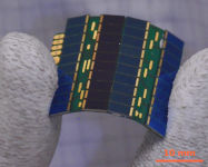 Miniatures photovoltaic cells assembled and interconnected on flexible PCB