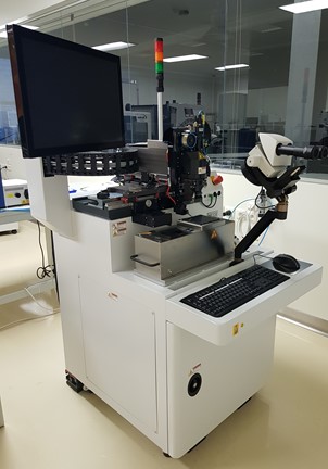 Automatic wire bonder: wedge and ball bonding